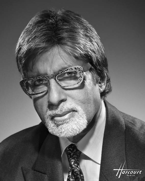 Indian megastar Amitabh Bachchan pays tax after notice by authorities